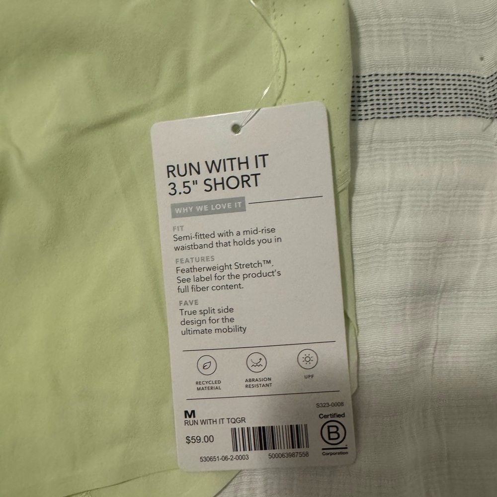 Athleta Run With It 3.5" Shorts in Light Green